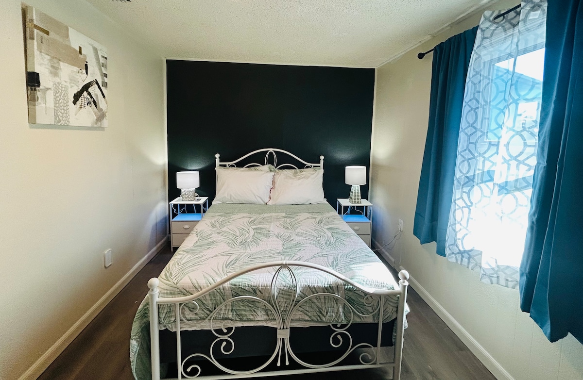 بيت الضيوف: سرير بالحجم الكامل