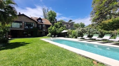 Your ideal home in San Isidro: pool and services!