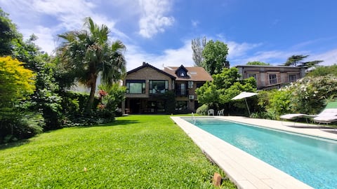 Premium House with Pool and Cleaning · San Isidro