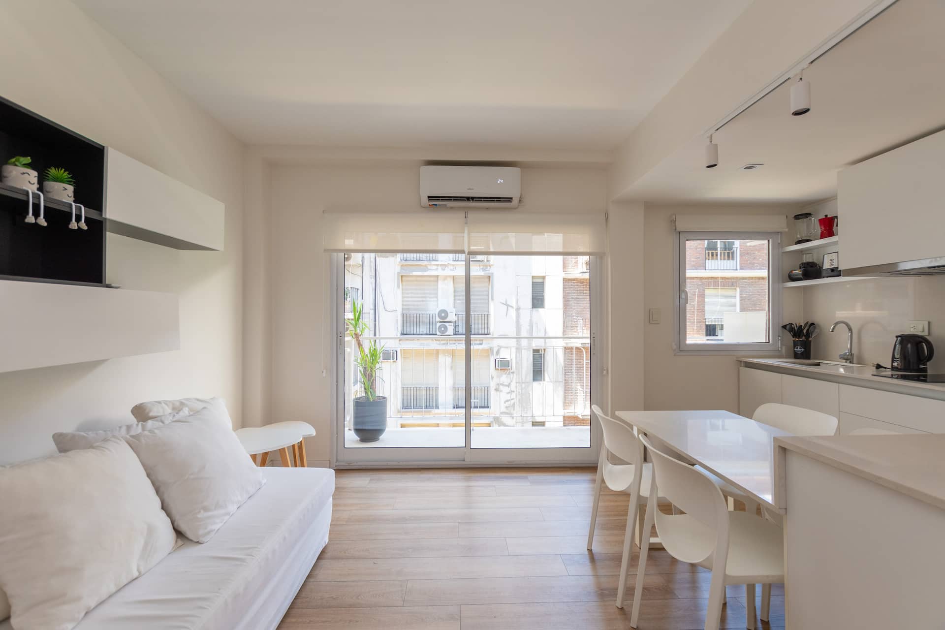 Меблированная квартира с 1 спальней в Recoleta