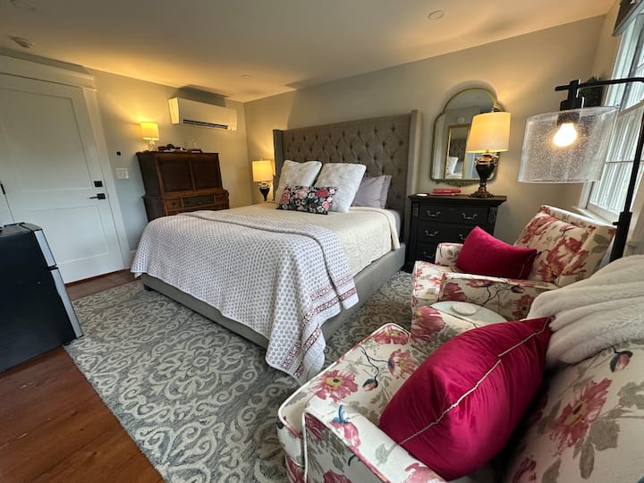 The Inn At Perkins Cove Room #1 - Ogunquit, ME