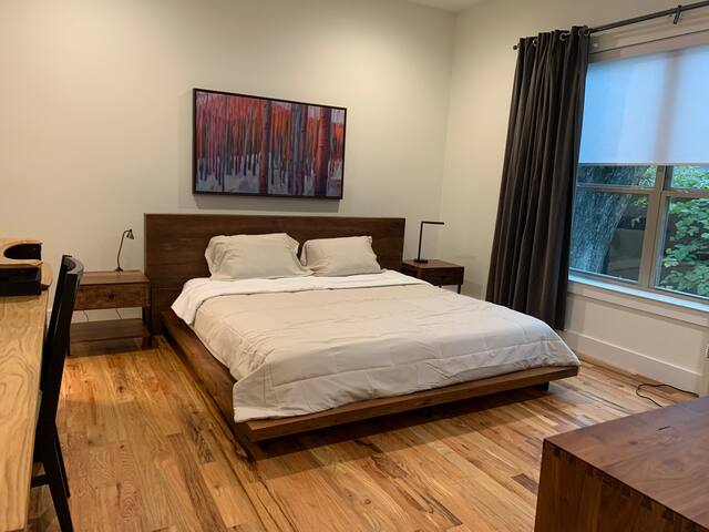 Home in Cultural District gallery image 5