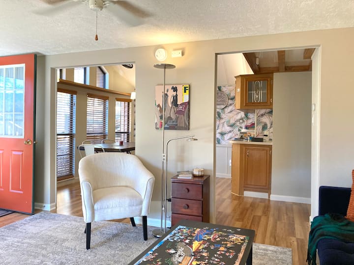 Comfy Ga Mountains Getaway: King, 2brm+loft - Moccasin Creek State Park, Clarkesville