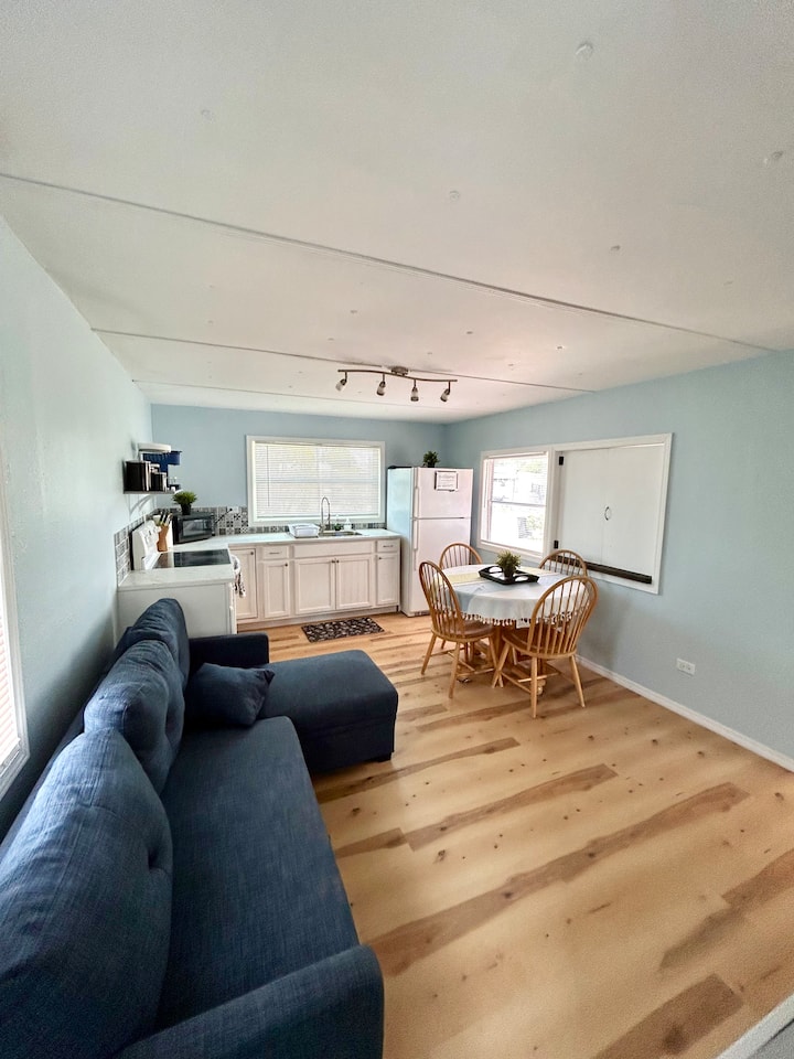 Cozy House - 2beds/1 Bath - Holiday, FL