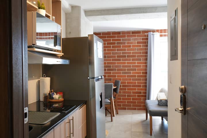 Estudio Moderno En Zona 10 - Guatemala City