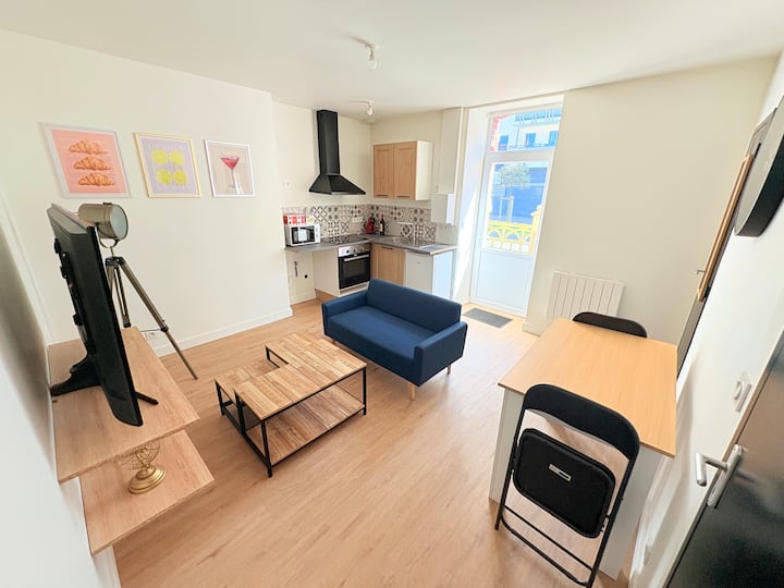 Jolie Logement Centrale Avec Parking Quartier Gare - Saint-Jouan-des-Guérets