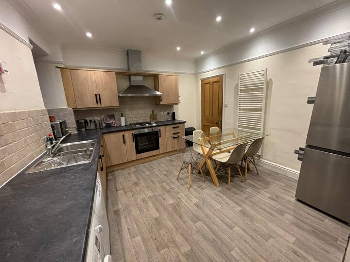 The Brooklyn Town House In Kendal - Kendal