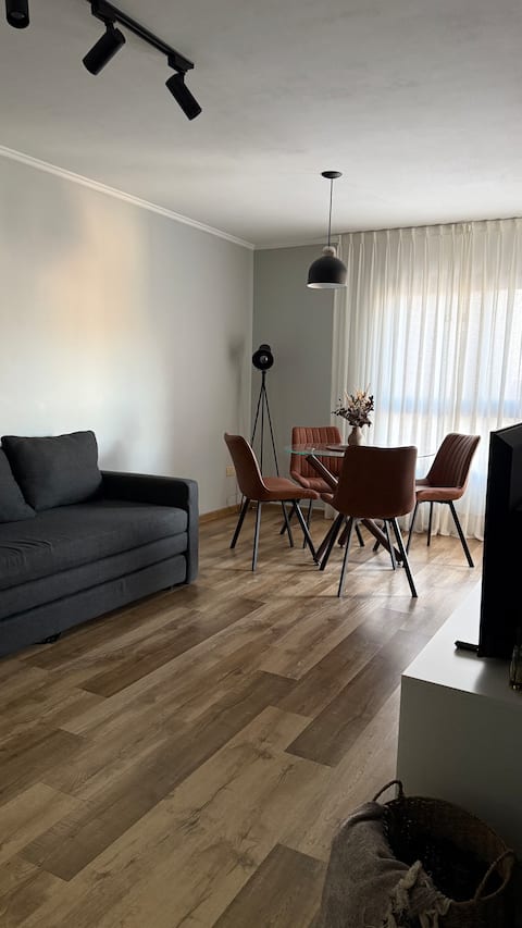 Top performing Airbnb: Comfortable and bright apartment in Departamento Capital