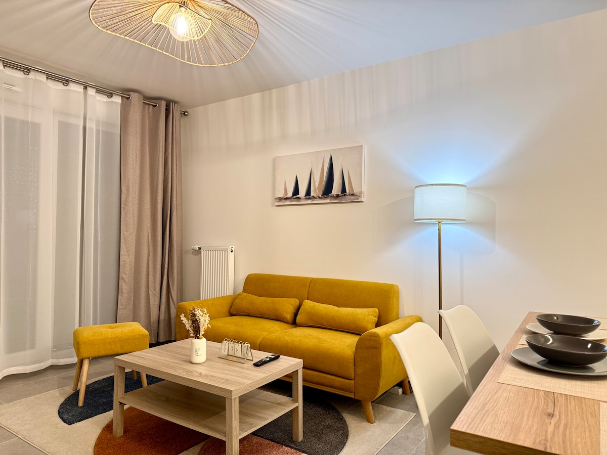 Top Airbnb: Your cosy Paris Haven in Romainville