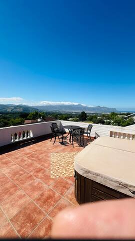 Kleine Villa mit freier Sicht im ruhigen Umfeld gallery image 3