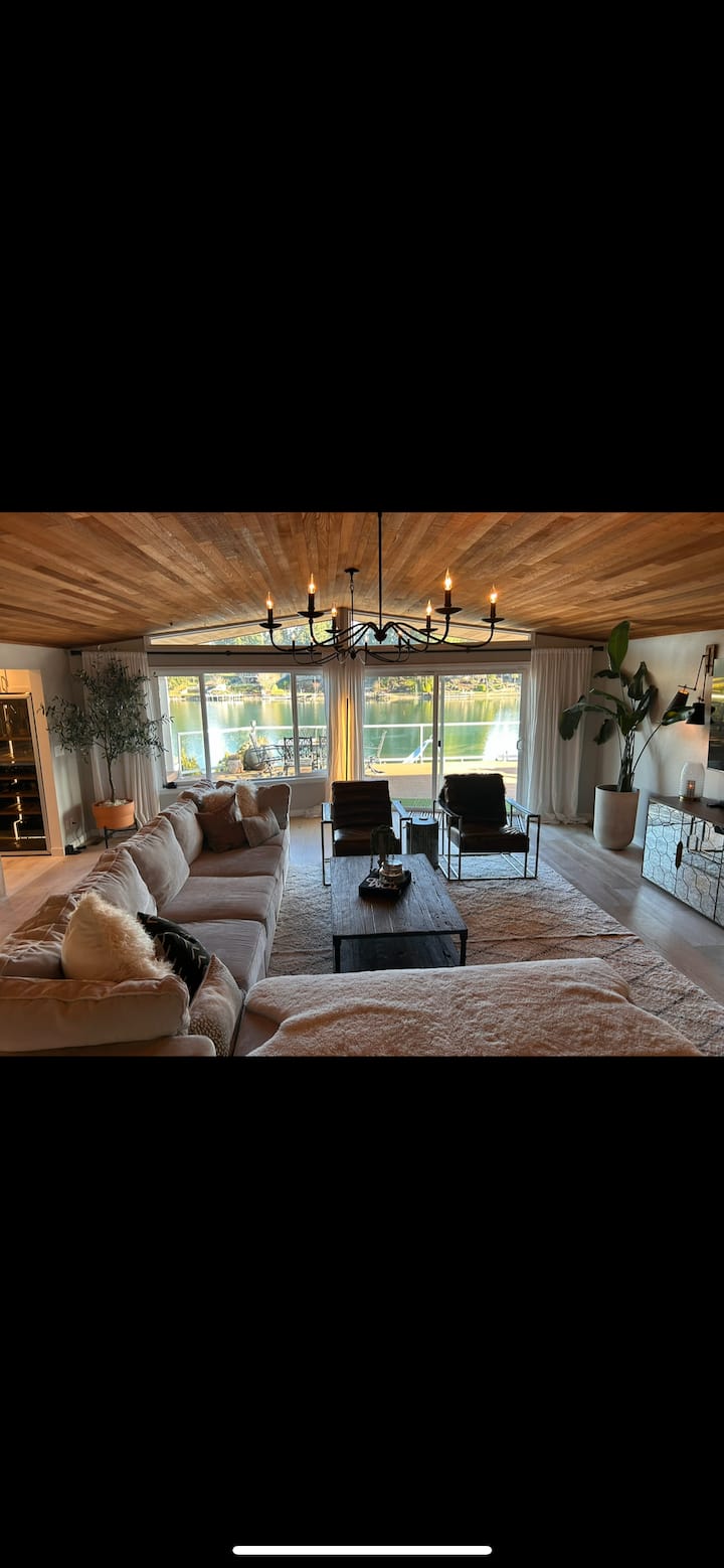 غرفة المعيشة