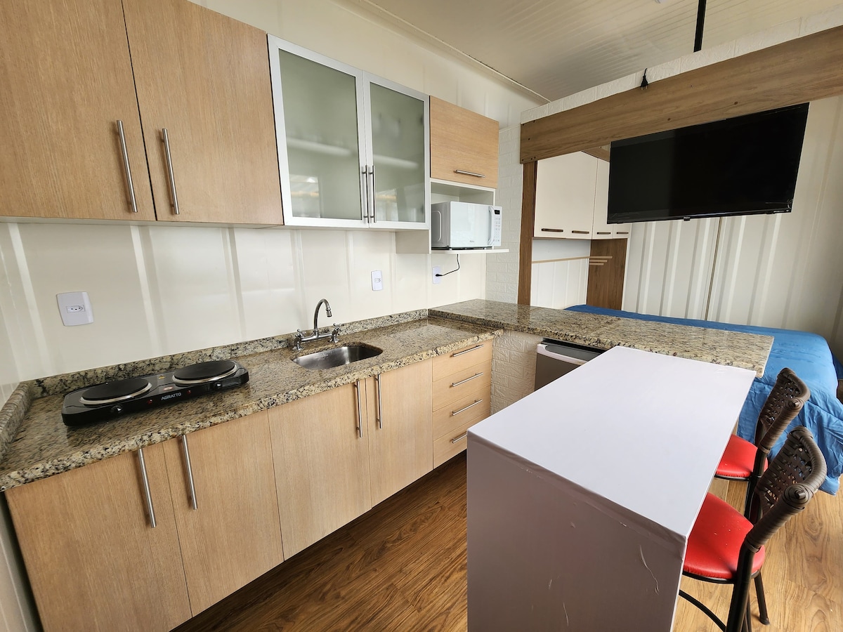 Top performing Airbnb: Studio Creta - Alto da XV in Alto Da Rua Xv