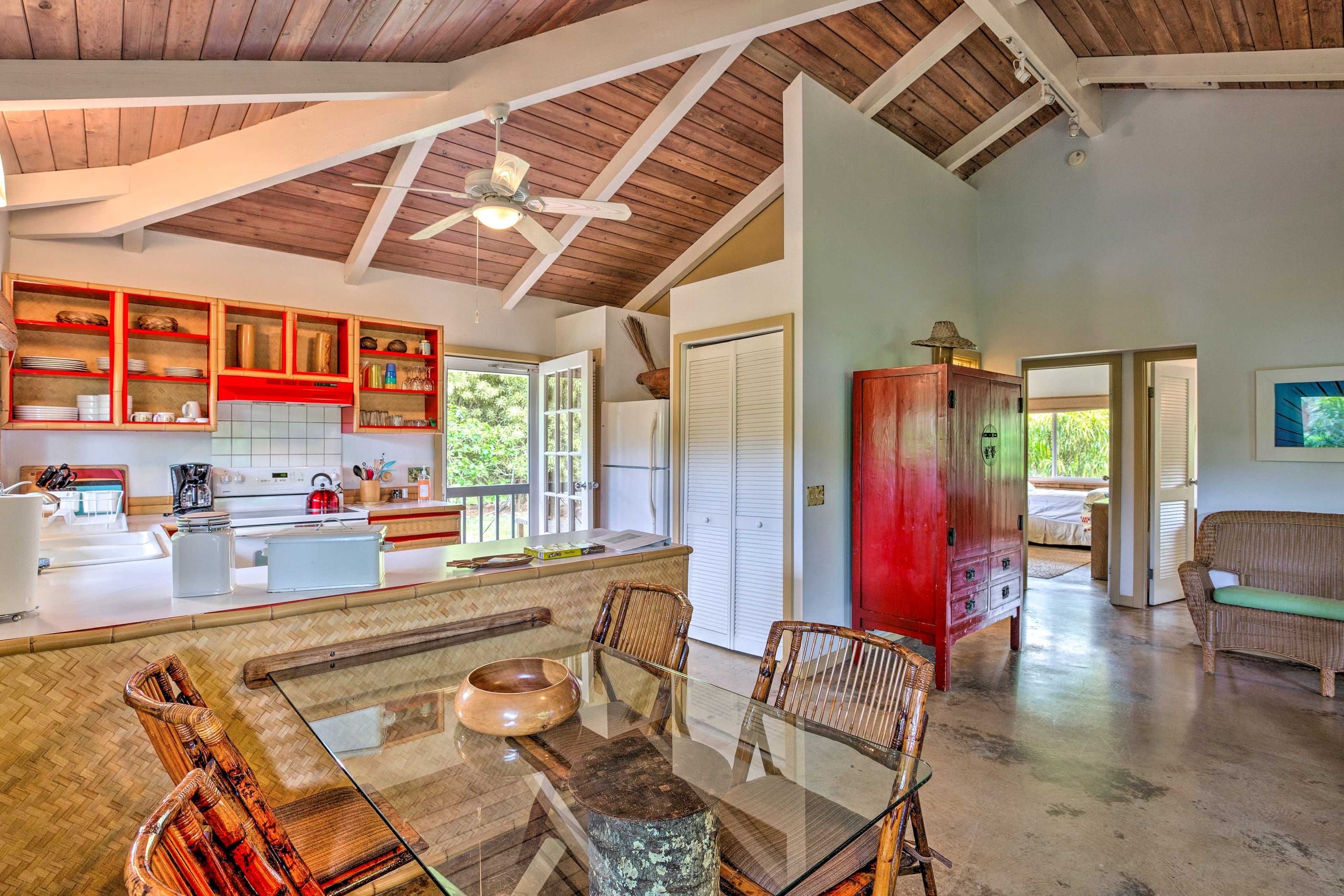 Home in Kapaa · ★4.6 · 2 bedrooms · 3 beds · 1 bath - Image 2