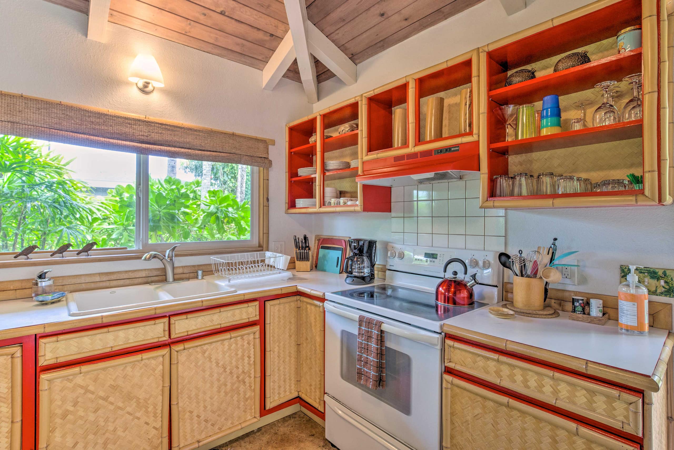 Home in Kapaa · ★4.6 · 2 bedrooms · 3 beds · 1 bath - Image 16