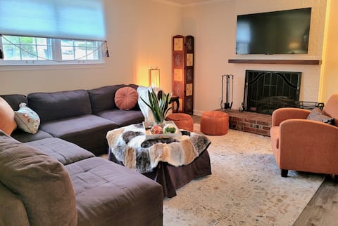 Newly renovated 2 bedroom home in Tysons