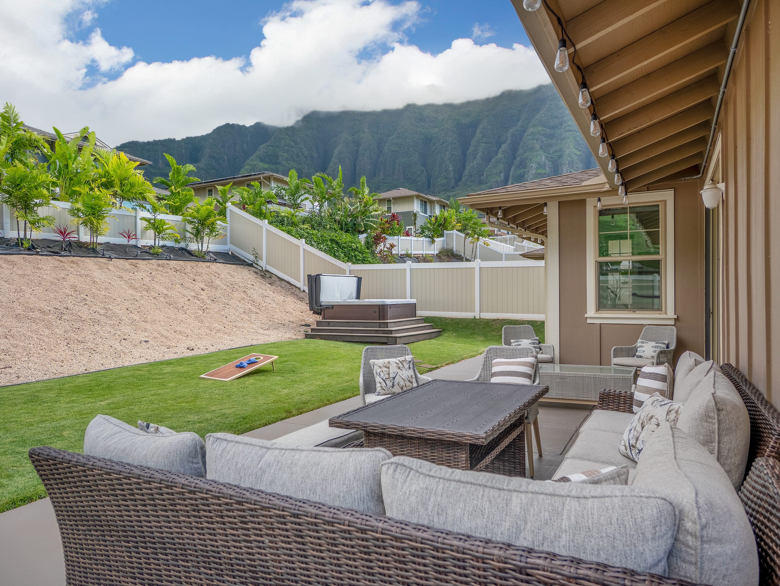 Home in Waianae · ★4.98 · 4 bedrooms · 5 beds · 2.5 private baths - Image 82