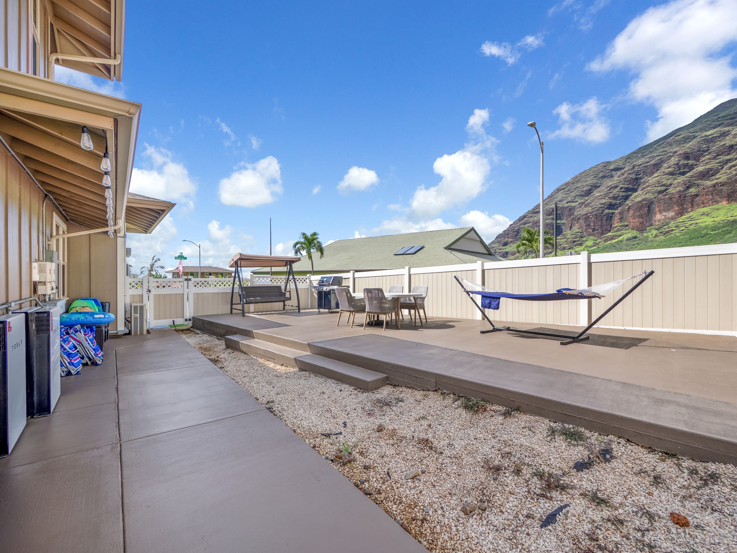 Home in Waianae · ★4.98 · 4 bedrooms · 5 beds · 2.5 private baths - Image 95