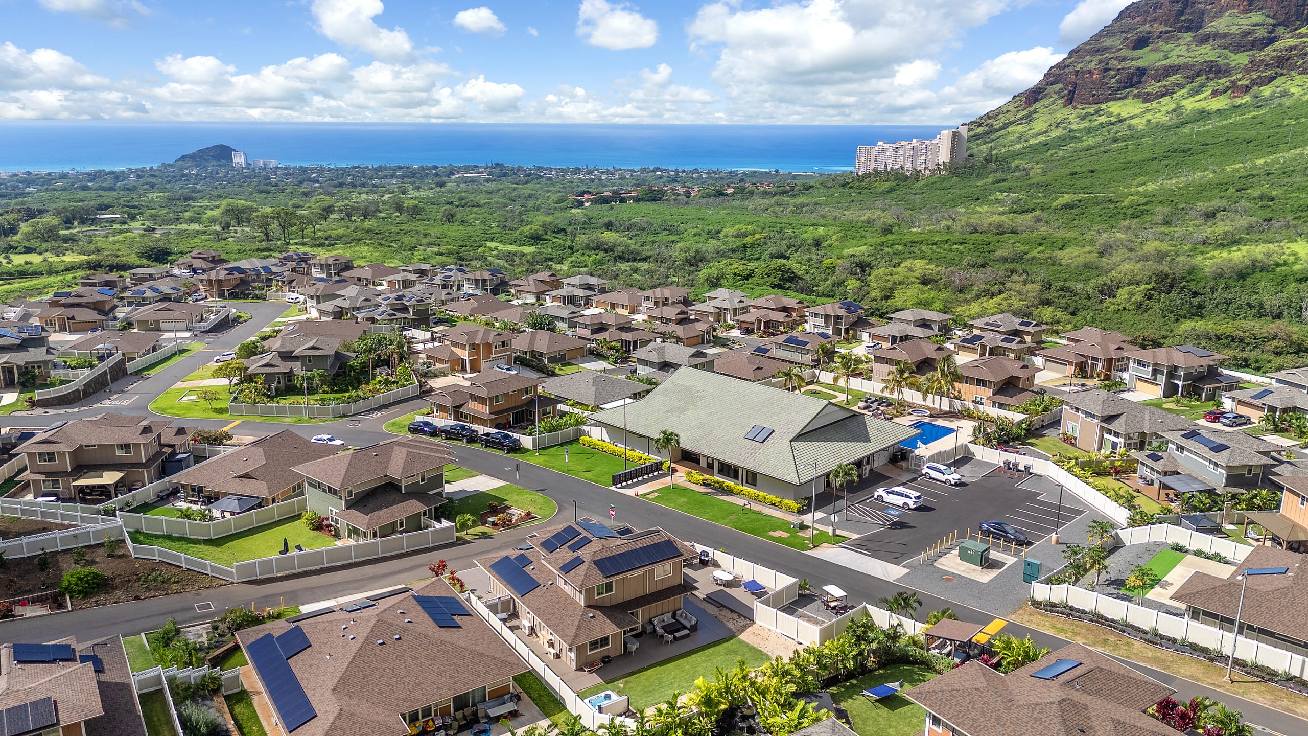 Home in Waianae · ★4.98 · 4 bedrooms · 5 beds · 2.5 private baths - Image 142