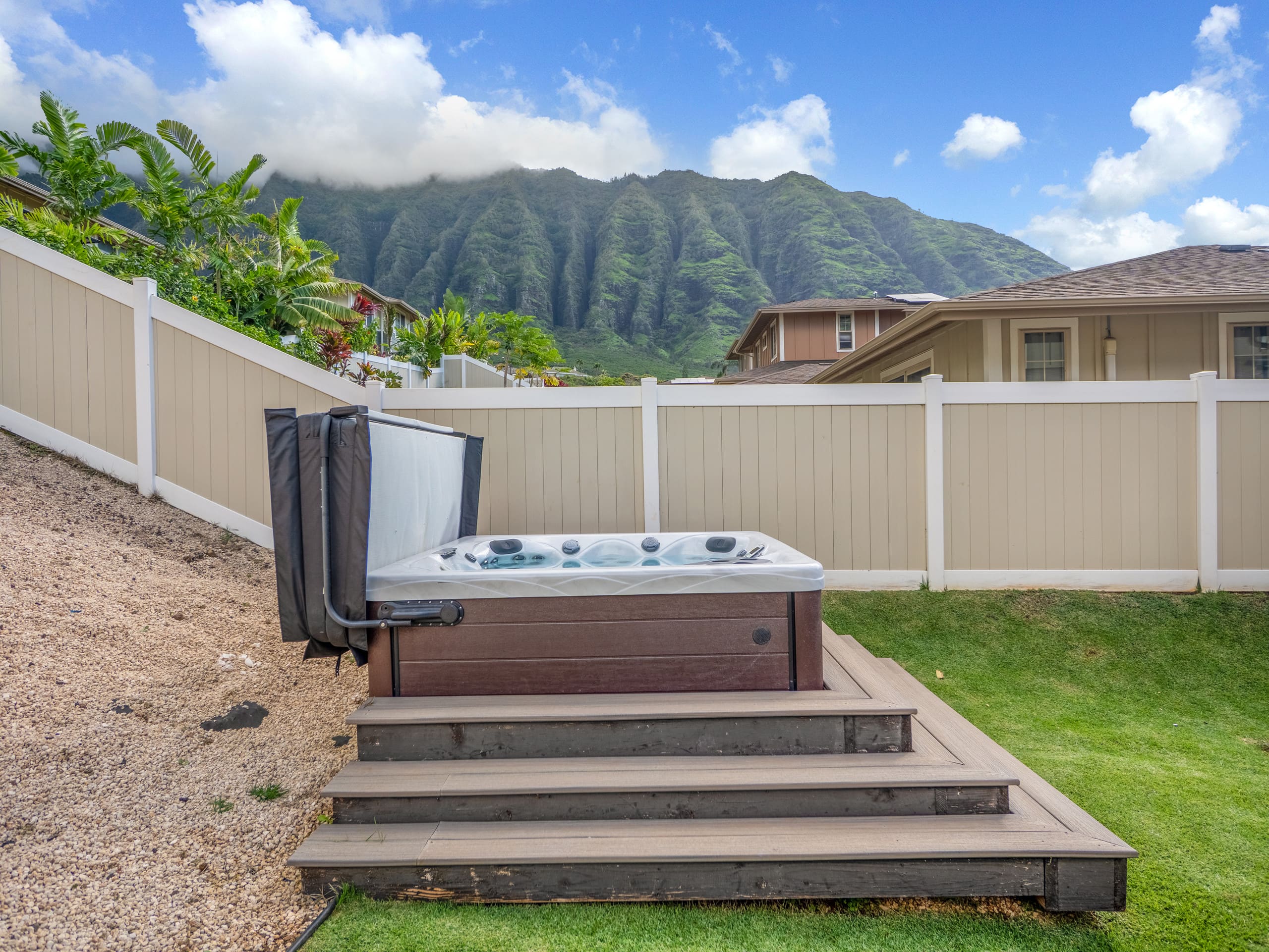 Home in Waianae · ★4.98 · 4 bedrooms · 5 beds · 2.5 private baths - Image 167