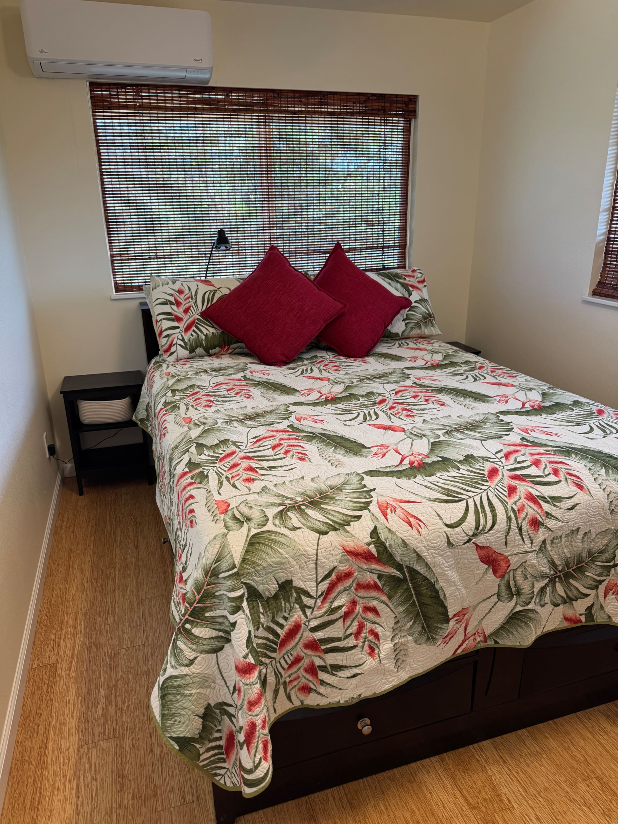 Home in Keaau · ★5.0 · 1 bedroom · 3 beds · 1 private bath - Image 1