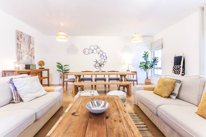 Villa avec piscine chauffée près des plages gallery image 4