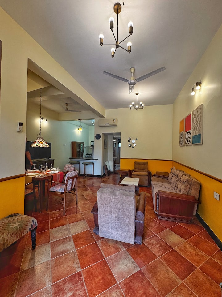 Living room image 1
