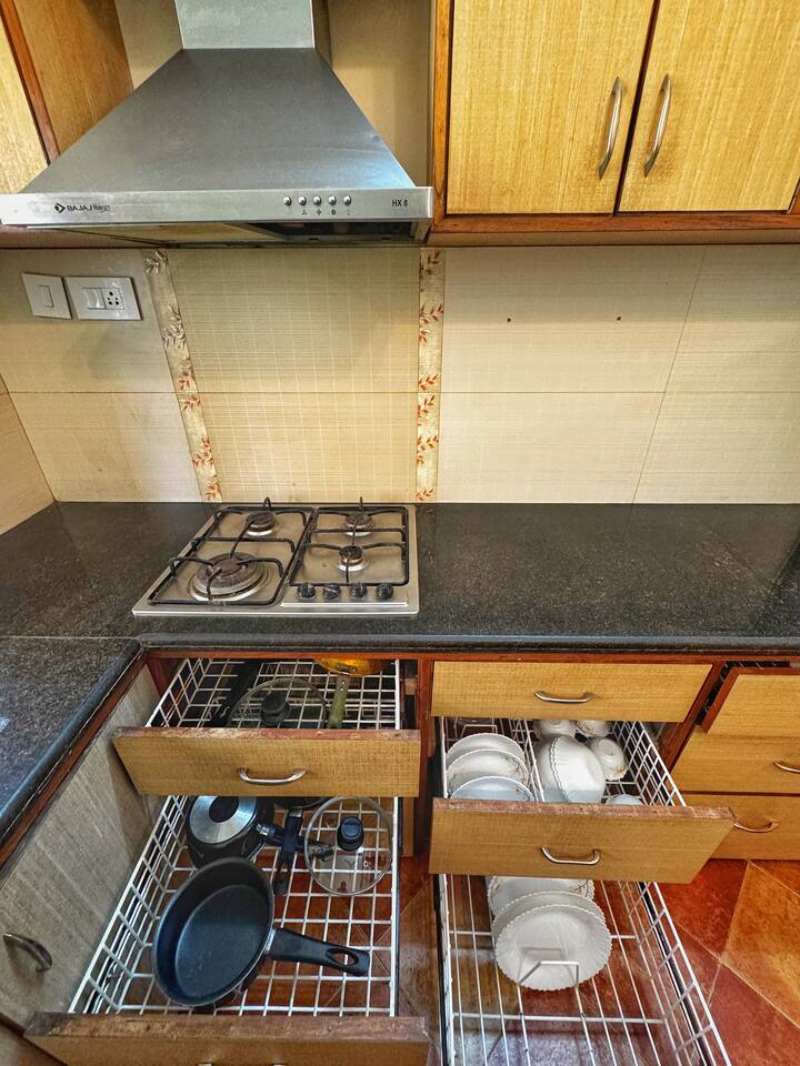 Full kitchen image 3