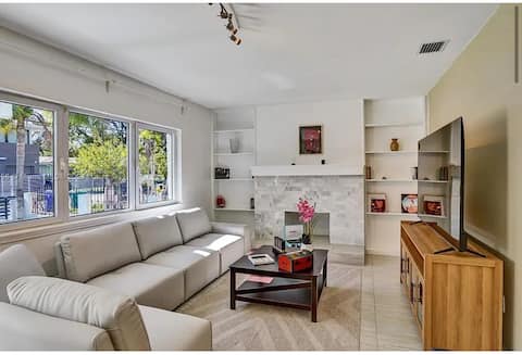 Top Airbnb: Exquisite Home in Brickell! in Miami Avenue