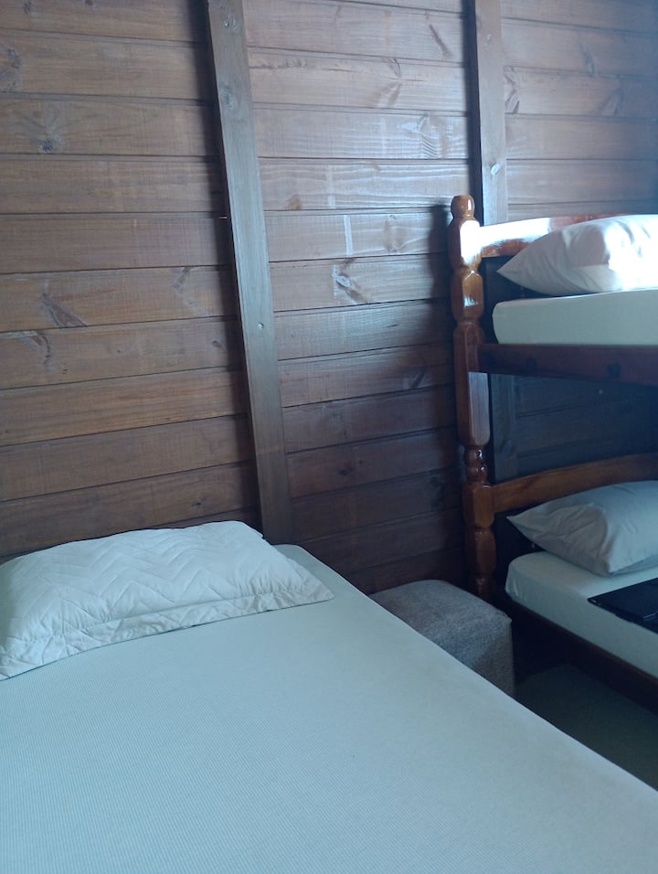 საძინებელი 1