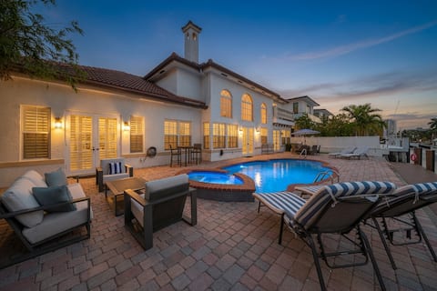 944 Large Home in Tropic Isles | by Brampton Park