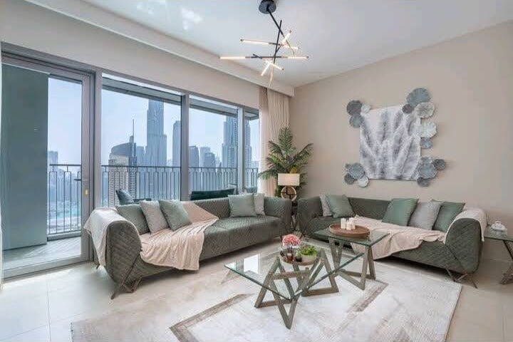 Top performing Airbnb: Elegant 3.5 BR with panoramic Burj Khalifa views in Za'abeel Second