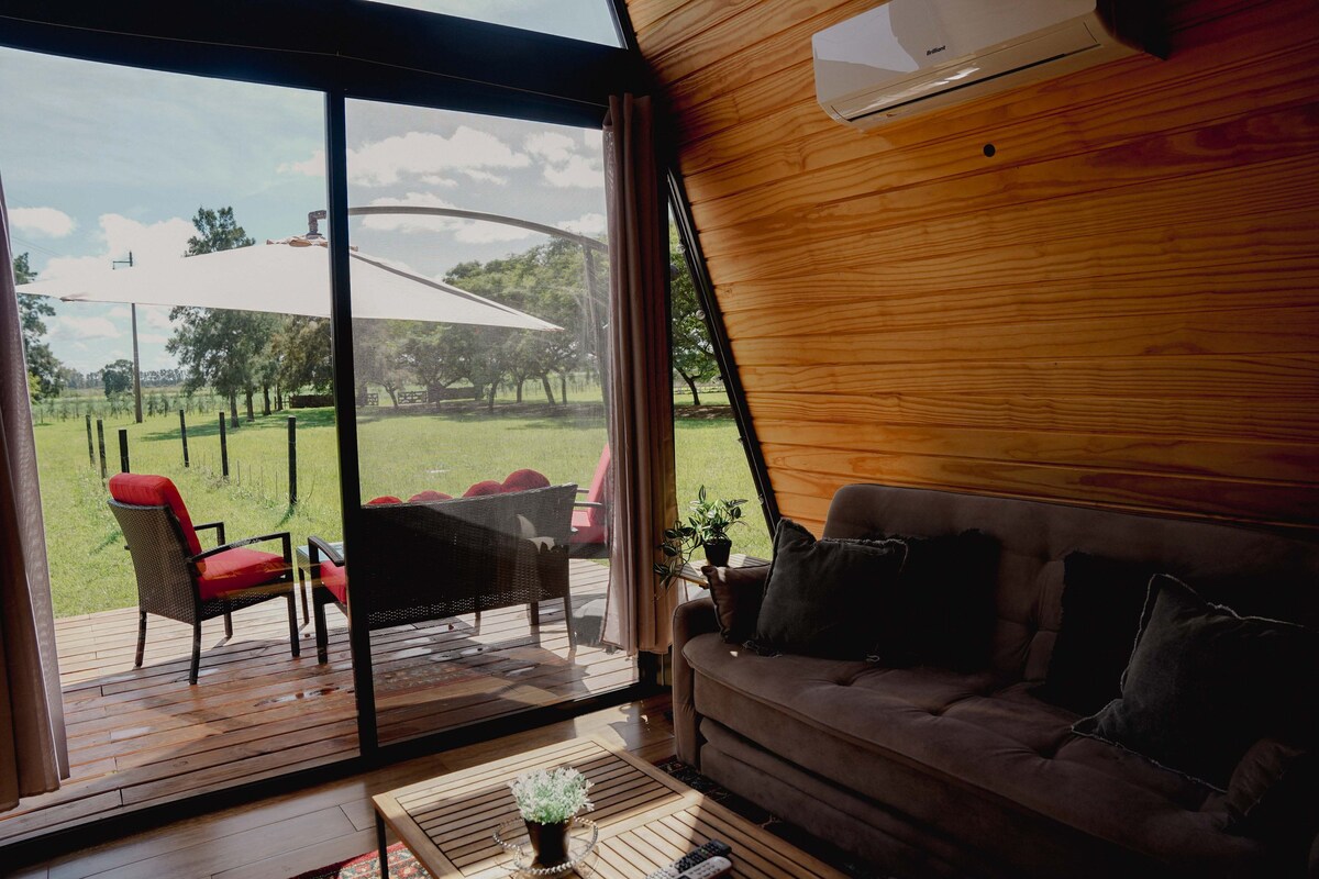 Popular Airbnb listing: Alps Chalet in Colonia