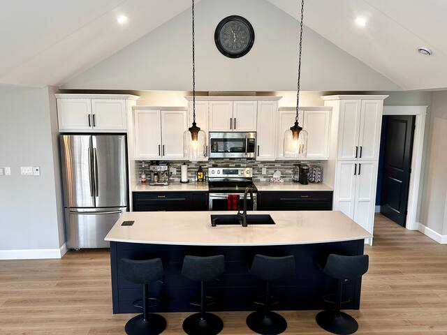 Waterfront | Dock | Canoe | Bonfire | Pet Friendly gallery image 3