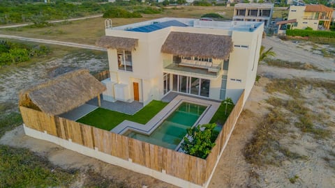 Quiché House. Your home on the beach