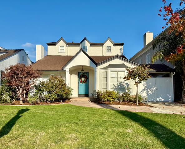 Designer West LA Mid-Century Home 4Bed/3Bath gallery image 5