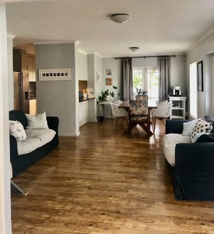 Berghshoop Durbanville gallery image 2