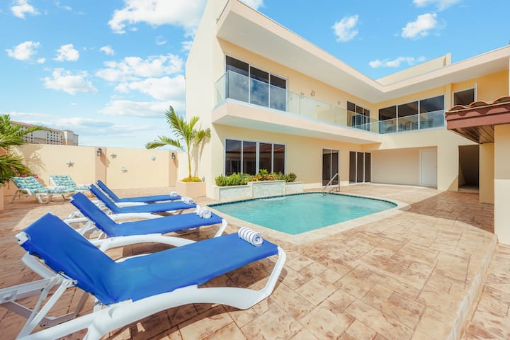 Palm Beach 8br Villa | Beach Vibe By Bocobay - Aruba