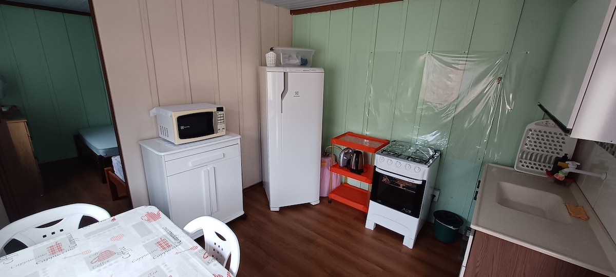 Top Airbnb: Edícula - Backgrounds em Curitiba