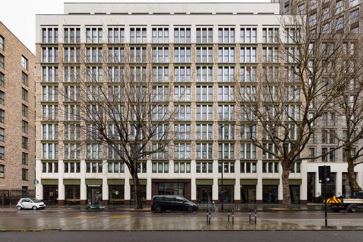 London Eye Fireworks View|Lux 2Bed 2Bath Southwark gallery image 4