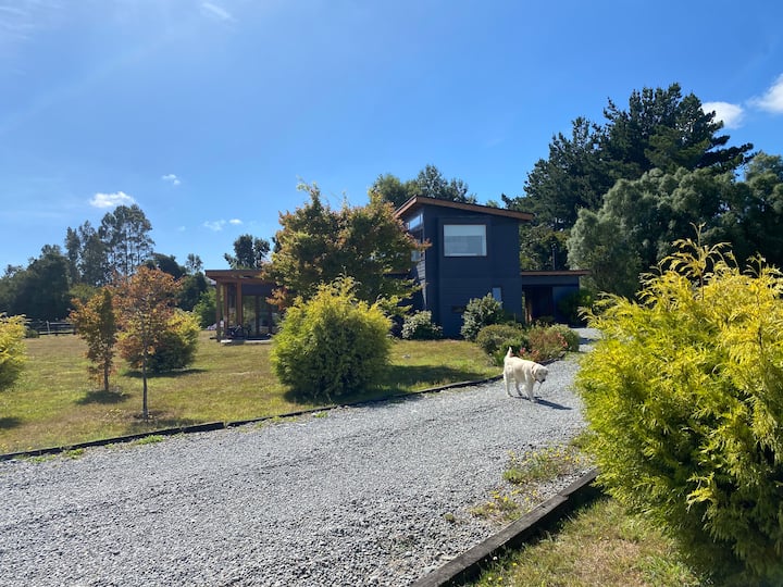 Beautiful house with access to the lake