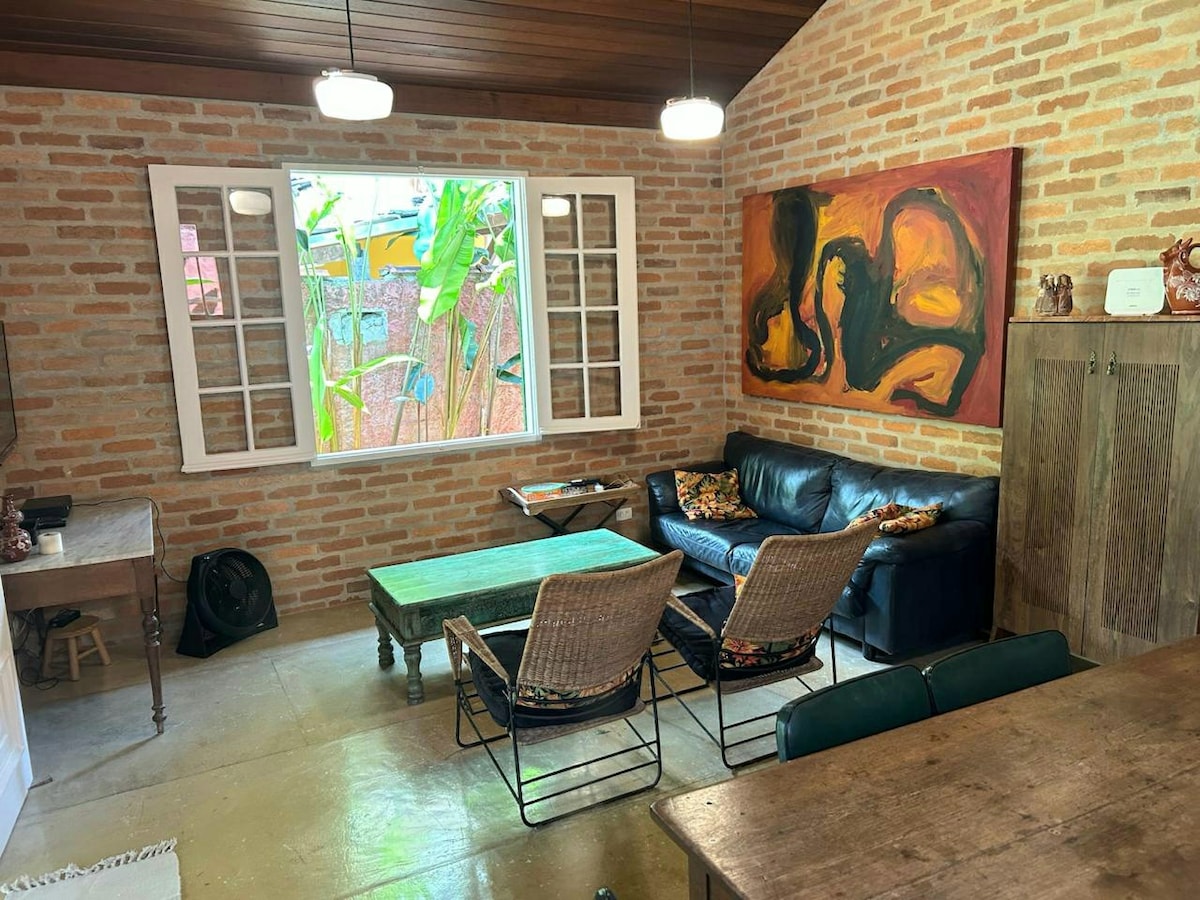 Imóvel de sucesso: Cozy House Barra do Sahy em São Sebastião
