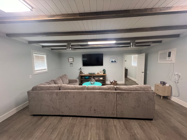 Three Dolphins Bunkhouse - Port O'Connor, TX