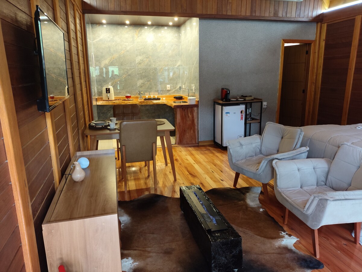 Top Airbnb: Vila dos Lagos Chalet CHALET 01 em Venda Nova Do Imigrante