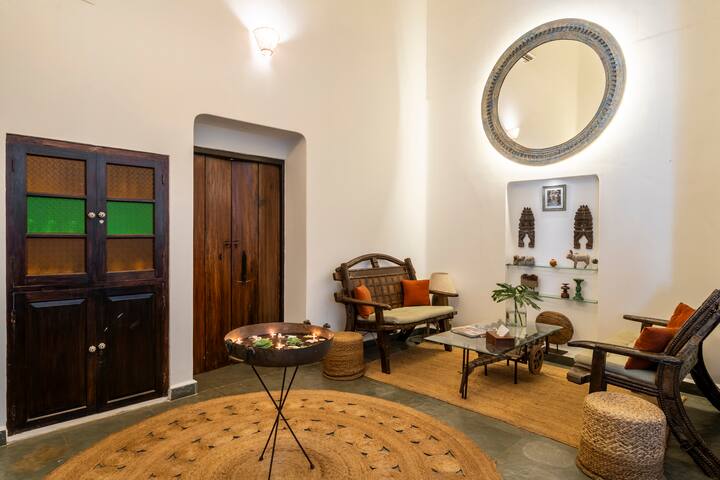 Living room 1 image 2