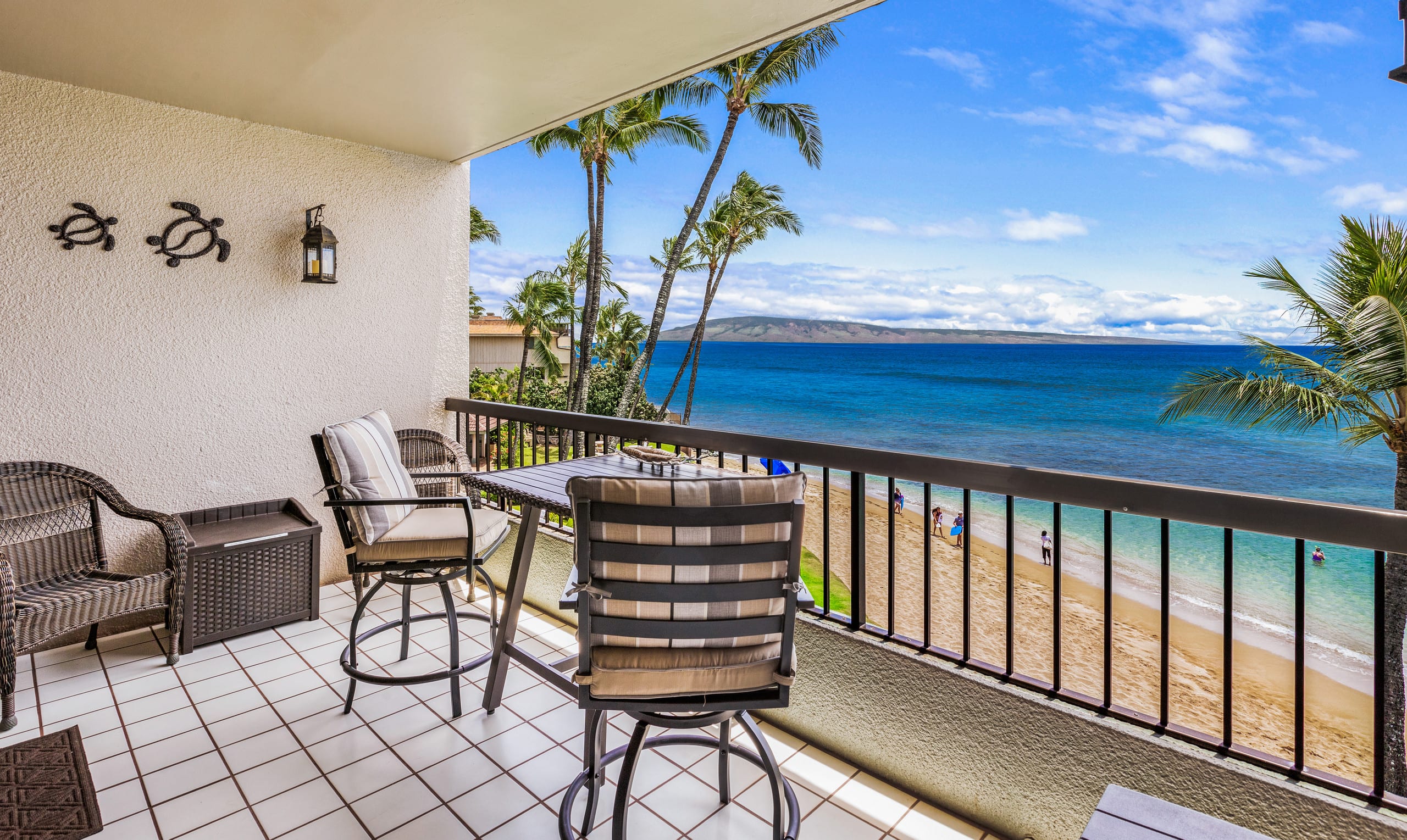 Condo in Lahaina · ★4.94 · 1 bedroom · 2 beds · 1 bath - Image 2