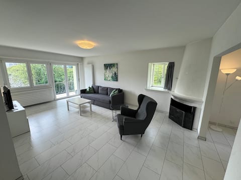 Lake view - 4.5 rooms, close to Zurich city center