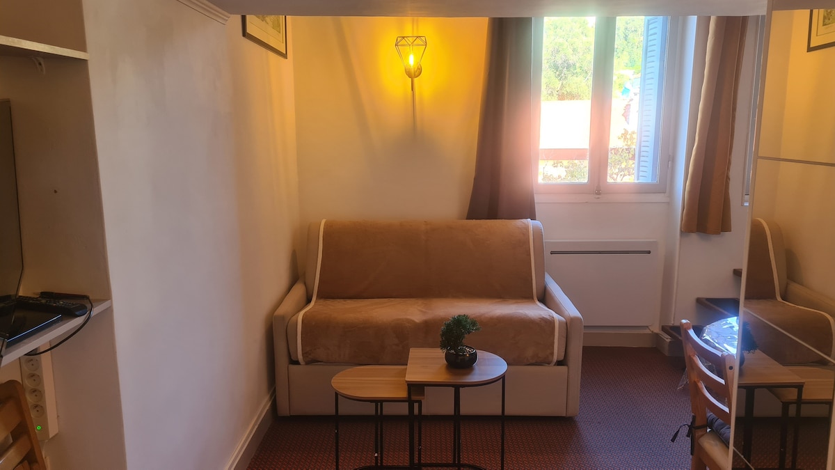 Annonce Airbnb populaire: Welcome to Menton Palace Riviera à Menton