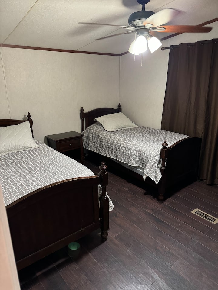 Cozy Home - Las Palmas, TX