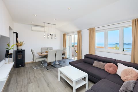Successful Airbnb property: Apartment Summer Chill 2 in Trsteno