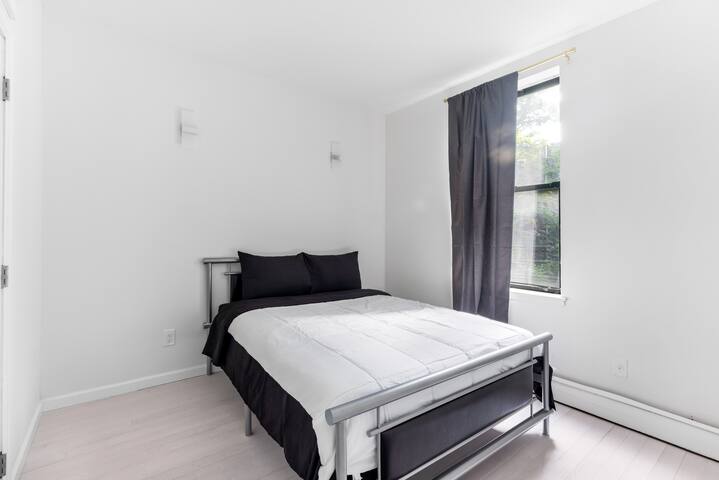 Charming Manhattan getaway! gallery image 2